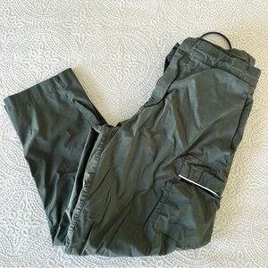 Men’s Nike Athletic Windbreaker Cargo Pants Olive Army Dark Green Size 36 /Large